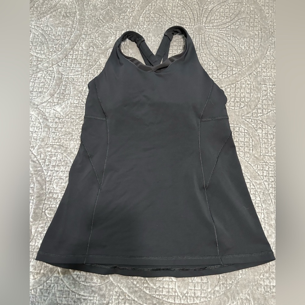 Lululemon tank top with build on support bra.